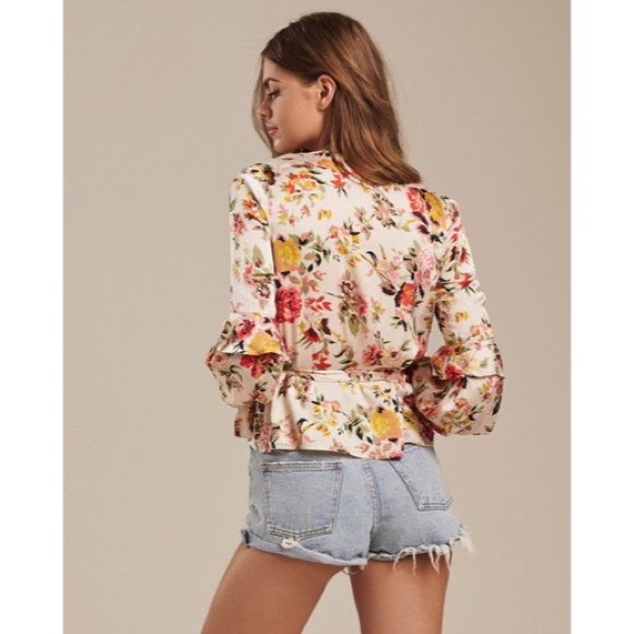 ENDLESS SUMMER WRAPPED UP TOP - Picture 3 of 9